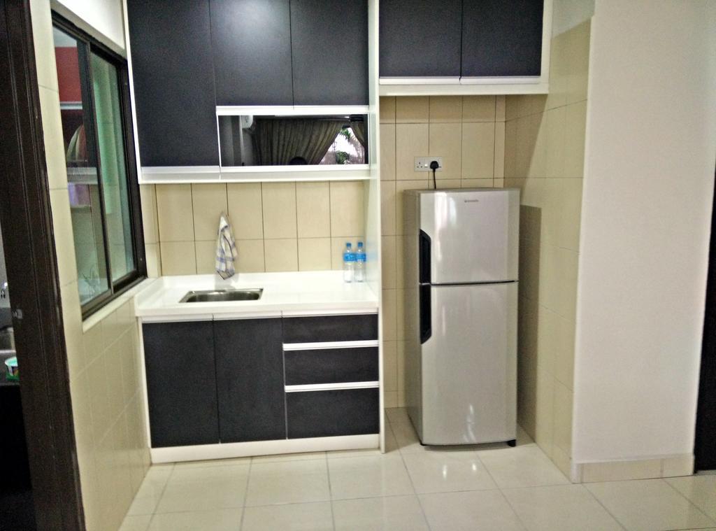 Indah Alam Condo Shah Alam Værelse billede